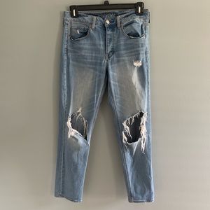 American Eagle mom jeans